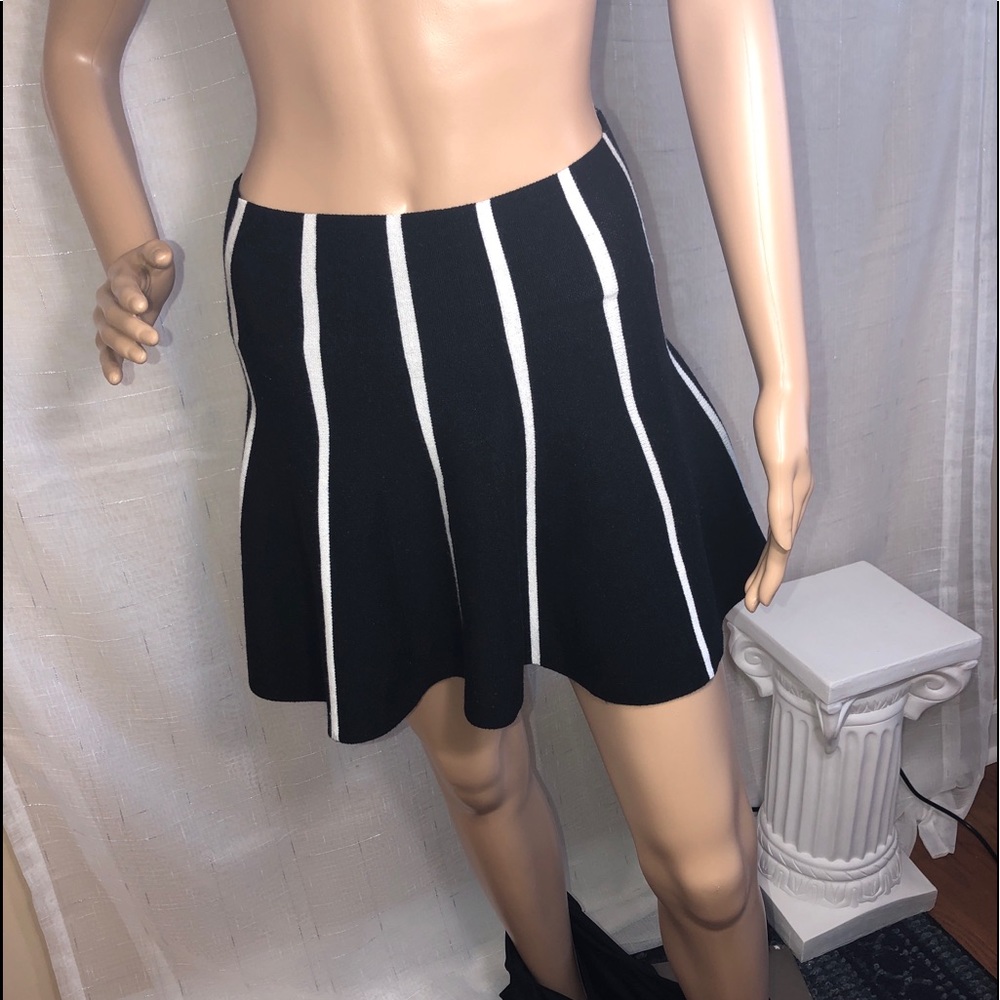 Fashion Diva Black White Windowpane Plaid Aline Kit Skirt Small Excellent
